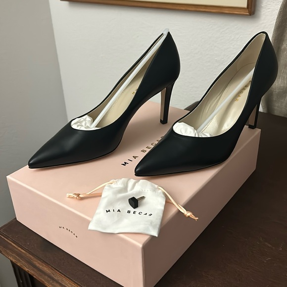 NEVER WORN - Size 37.5 Janet Pump - Napa Leather Made in Italy - Picture 1 of 12